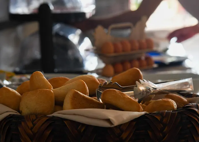 Eritrea 3* تْشيزيناتيكو